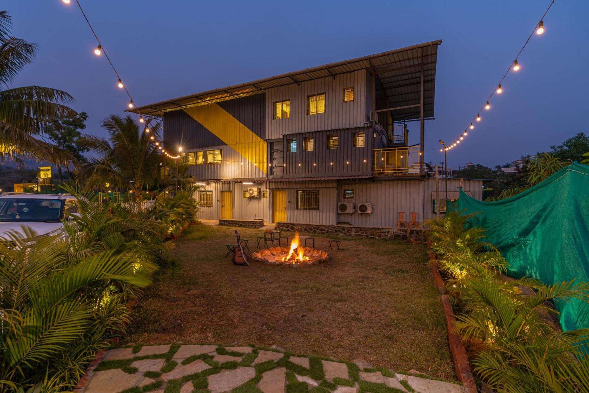 Boxtel Lonavala Bagian luar foto